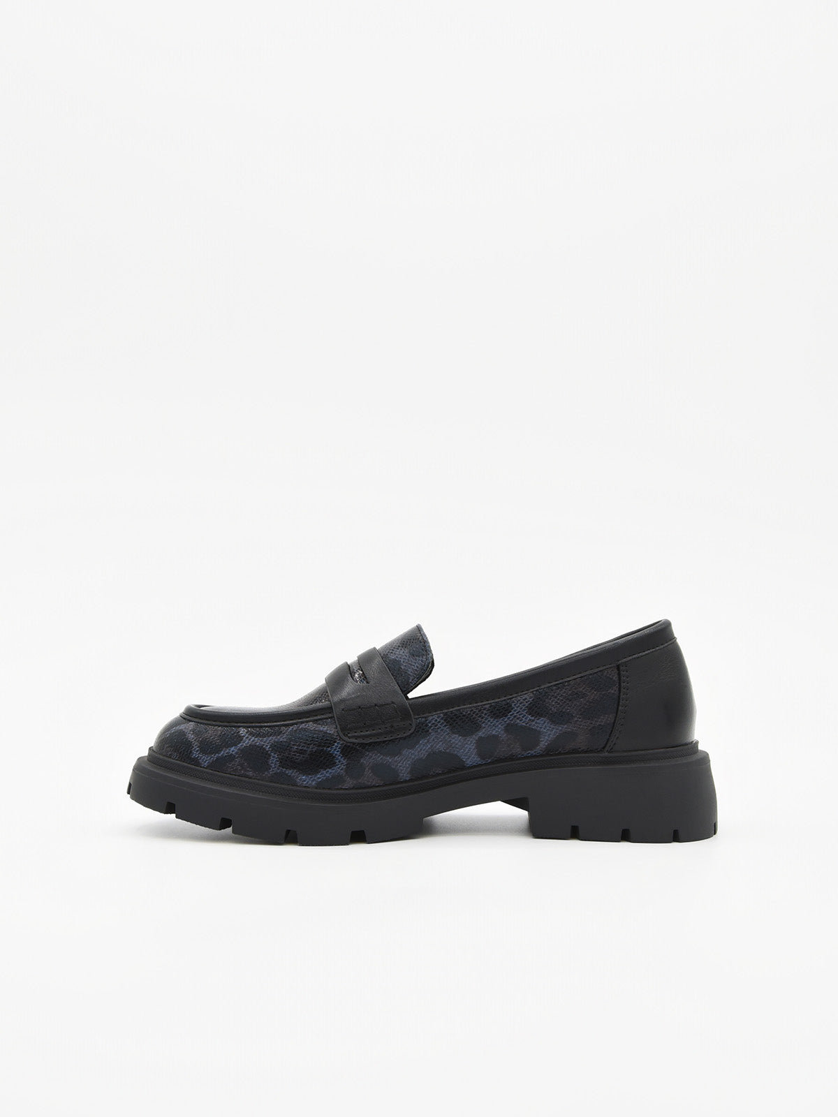 MOCASÍN GRIS ESTAMPADO LEOPARDO