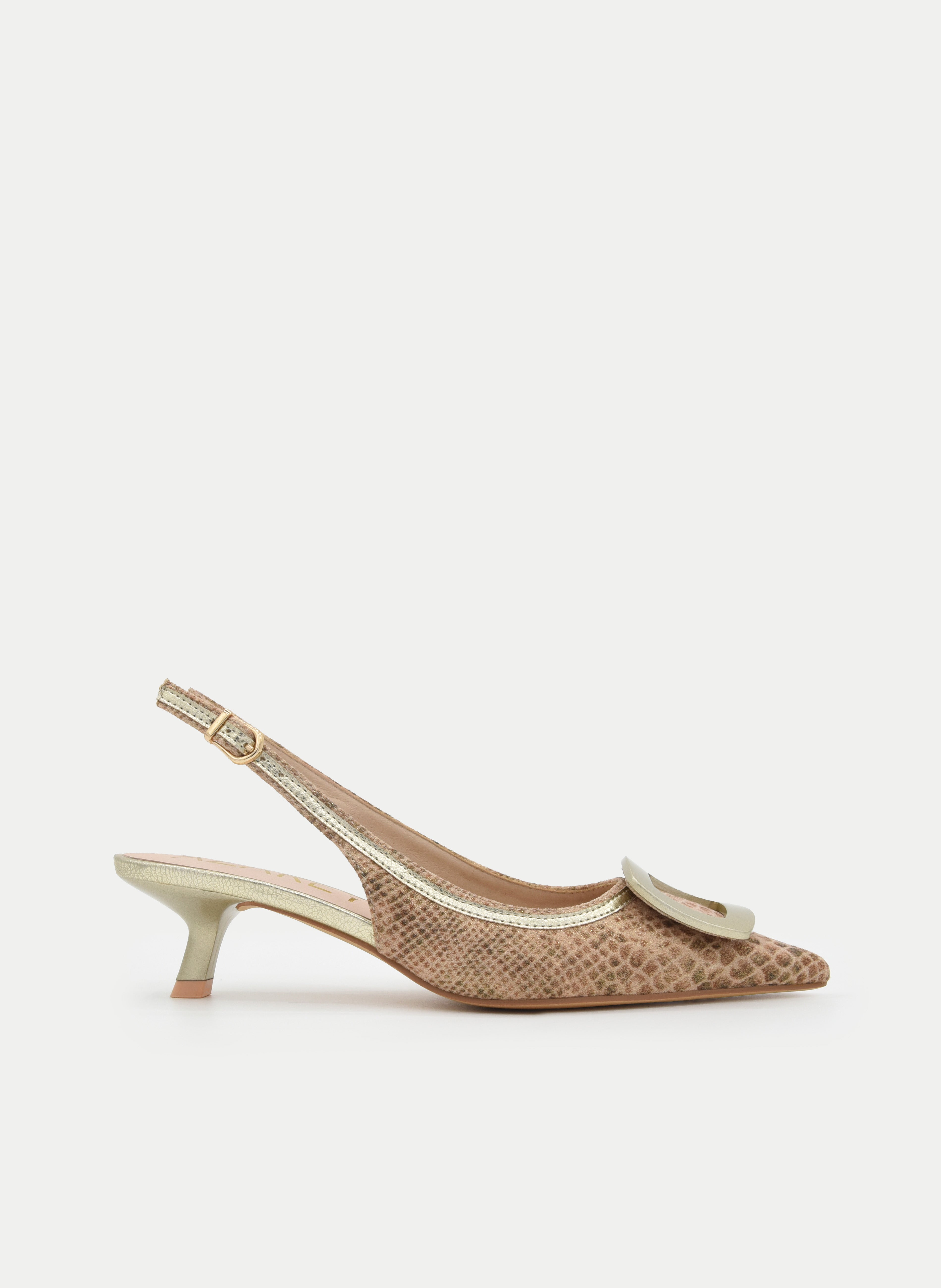 ZAPATO DESTALONADO DORADO TACÓN BAJO