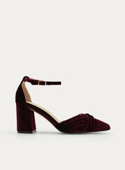 ZAPATOS DE SALÓN DE TERCIOPELO BURDEOS CON CORREA AL TOBILLO