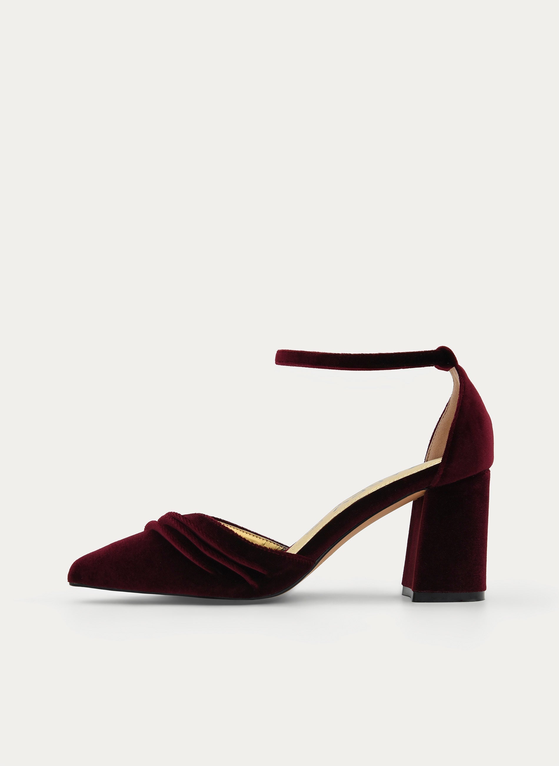 ZAPATOS DE SALÓN DE TERCIOPELO BURDEOS CON CORREA AL TOBILLO