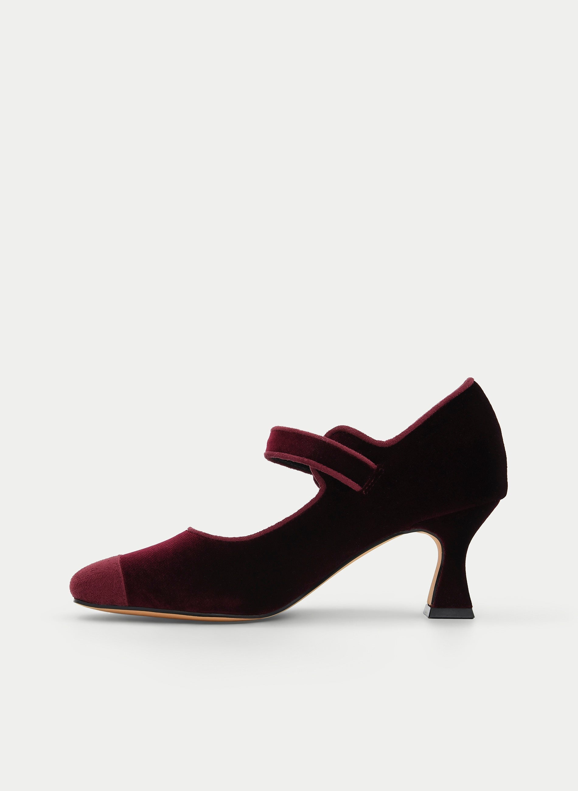 ZAPATO BURDEOS DE TERCIOPELO CON HEBILLA