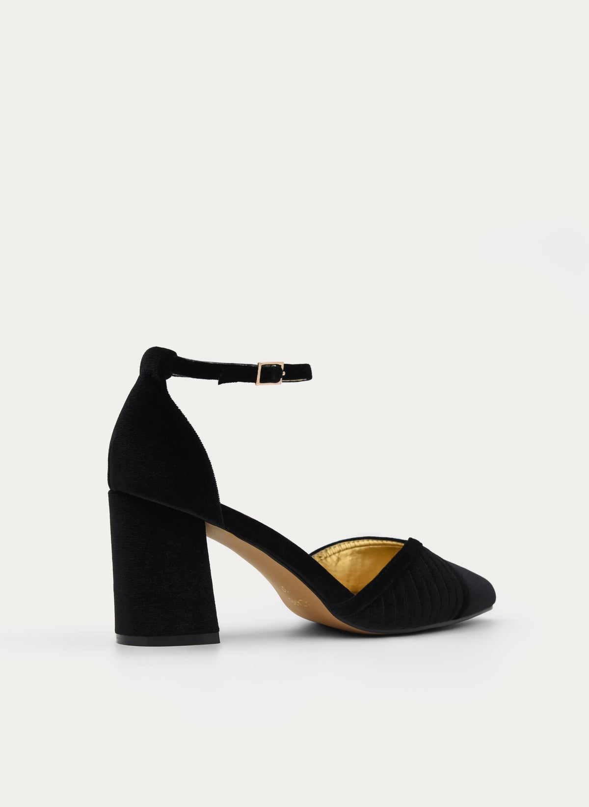 ZAPATOS DE SALÓN DE TERCIOPELO NEGRO CON CORREA
