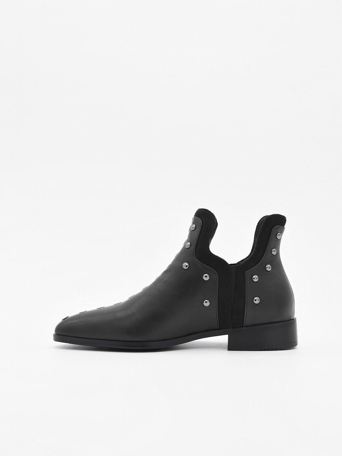 BOTÍN NEGRO CON TACHAS