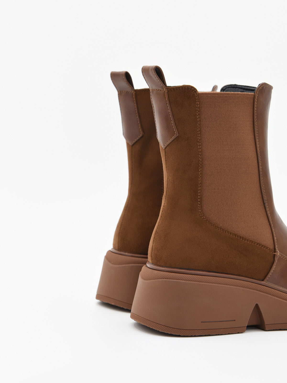 BROWN ANKLE BOOTS WITH ELASTIC SIDE