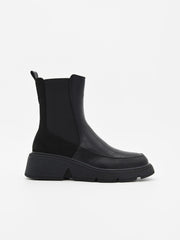 BLACK ANKLE BOOTS WITH ELASTIC SIDE PANEL