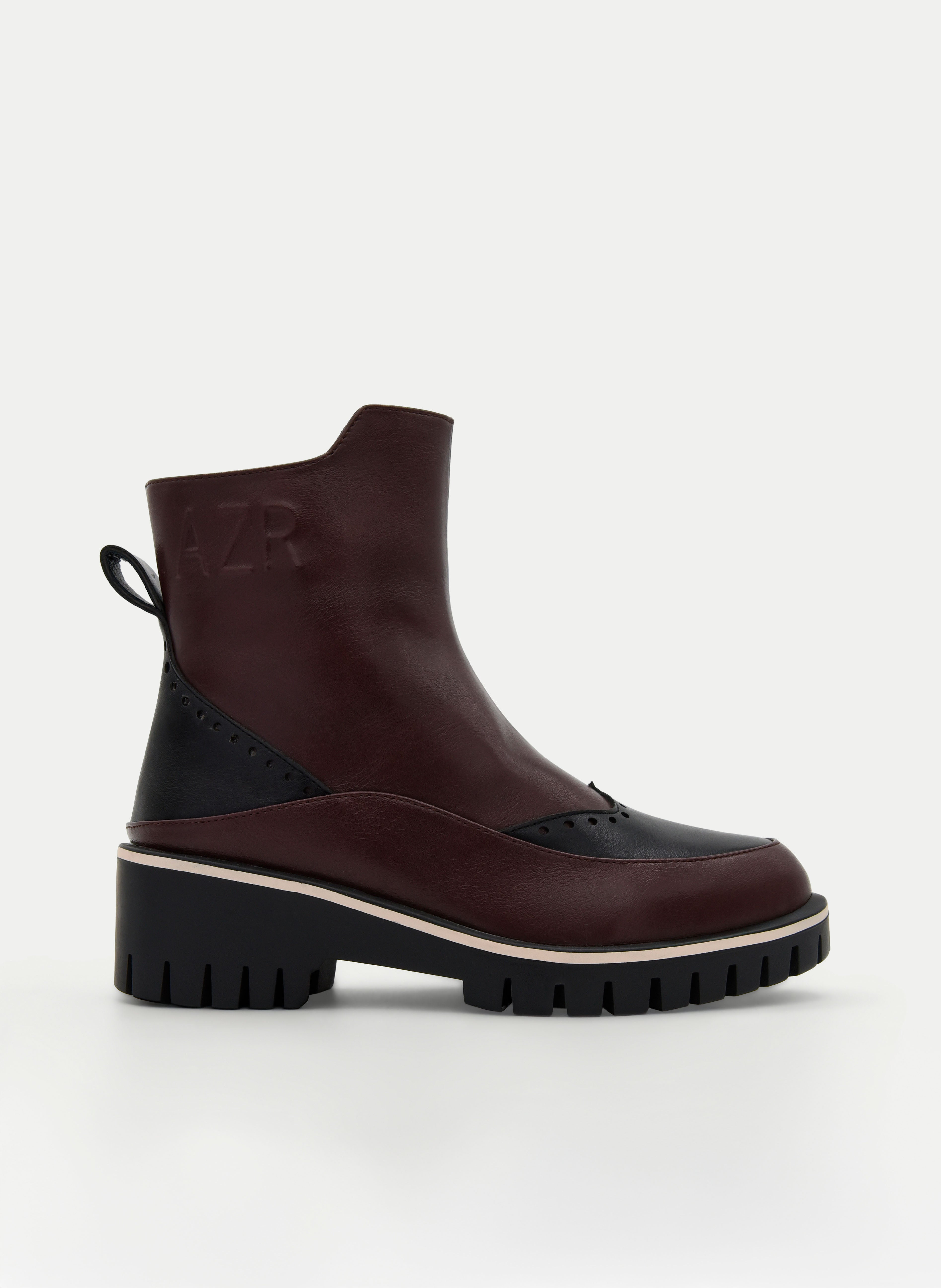 BOTÍN BURDEOS CON DETALLE NEGRO