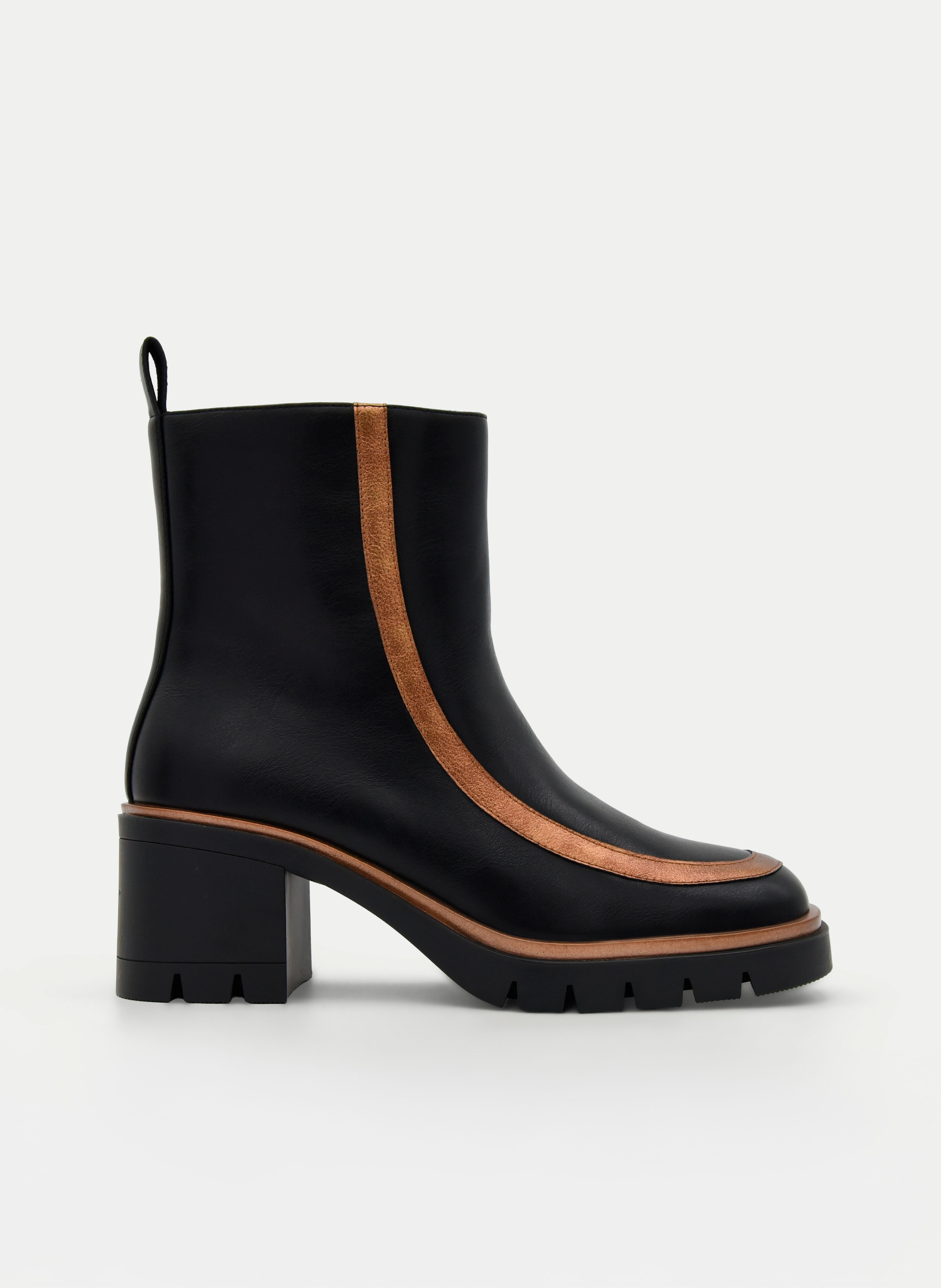 BLACK ANKLE BOOT WITH COPPER DETAIL AND BLOCK HEEL