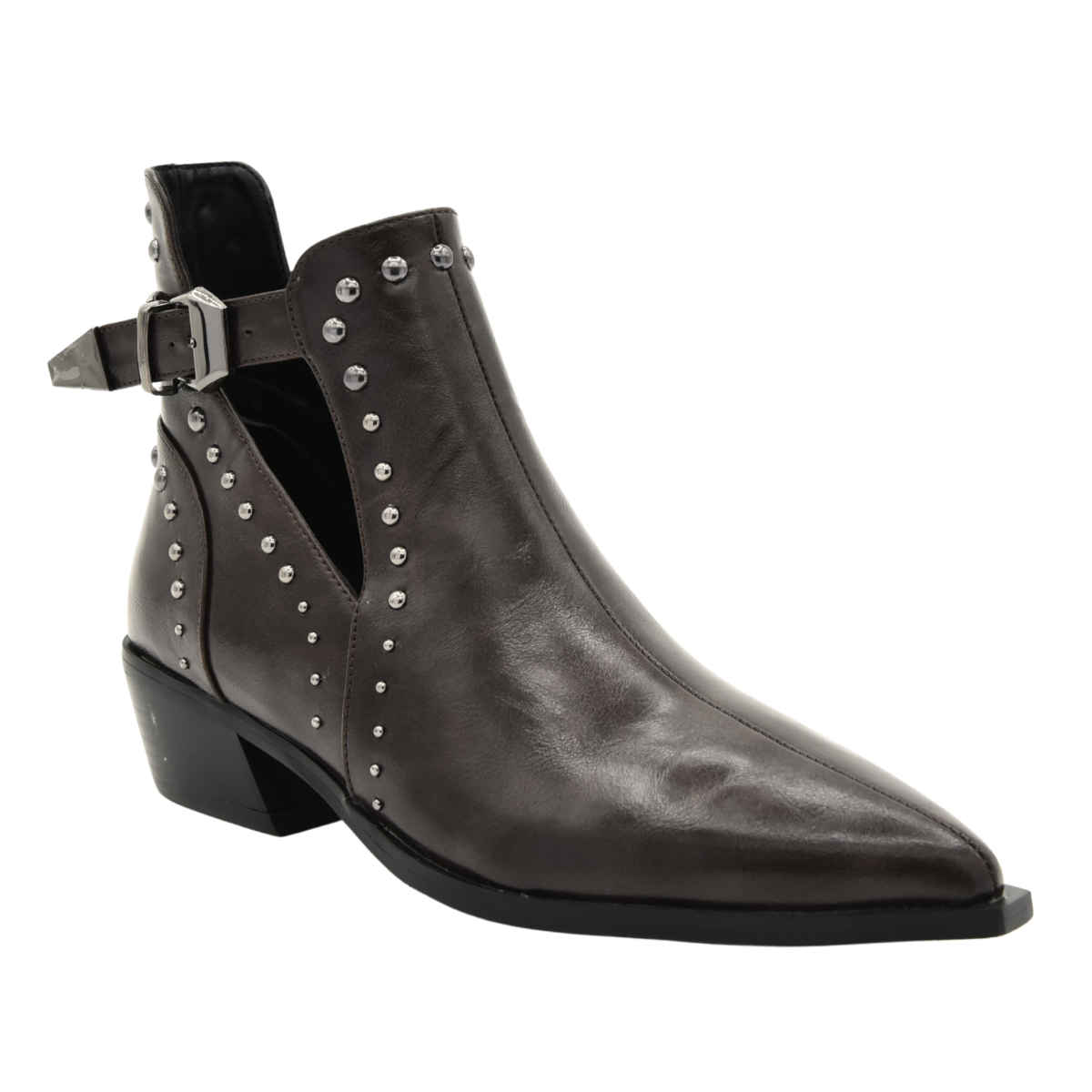 BROWN BOOT WITH STUDS AND BUCKLE