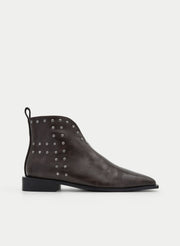 BROWN BOOTIE WITH STUDS AND POINTED TOE