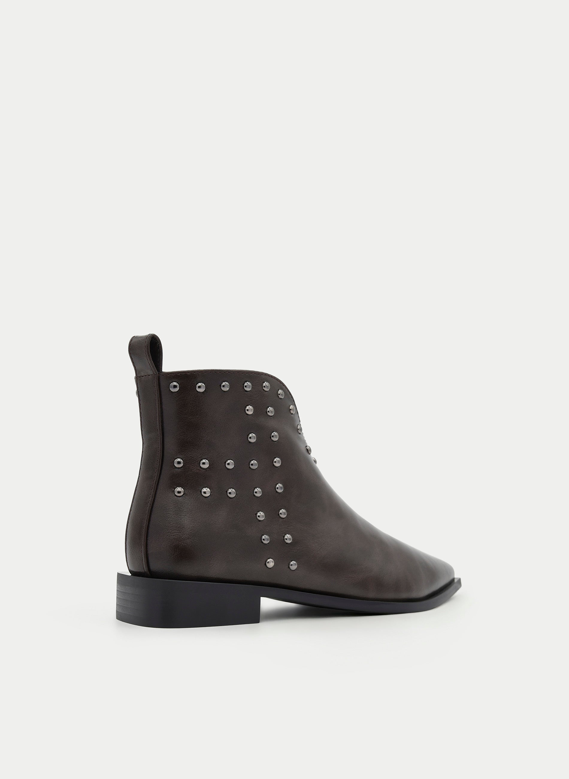 BROWN BOOTIE WITH STUDS AND POINTED TOE