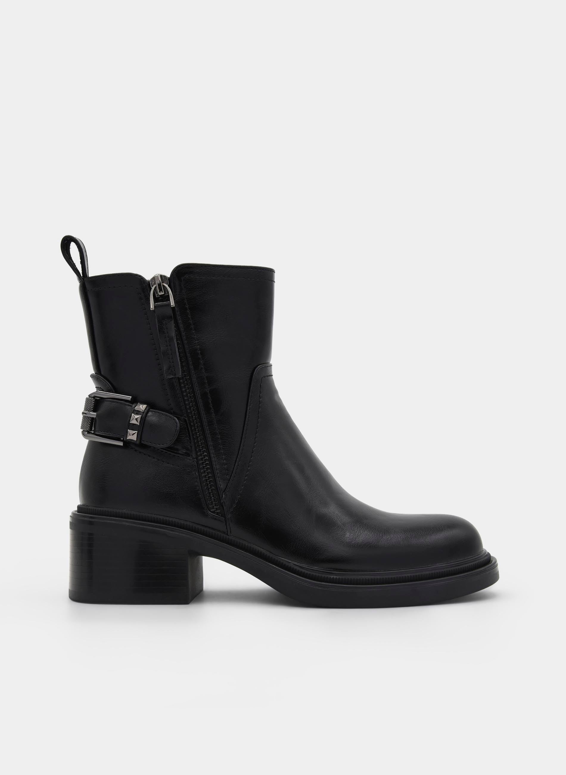 BLACK ANKLE BOOT WITH MEDIUM HEEL AND SIDE BUCKLE