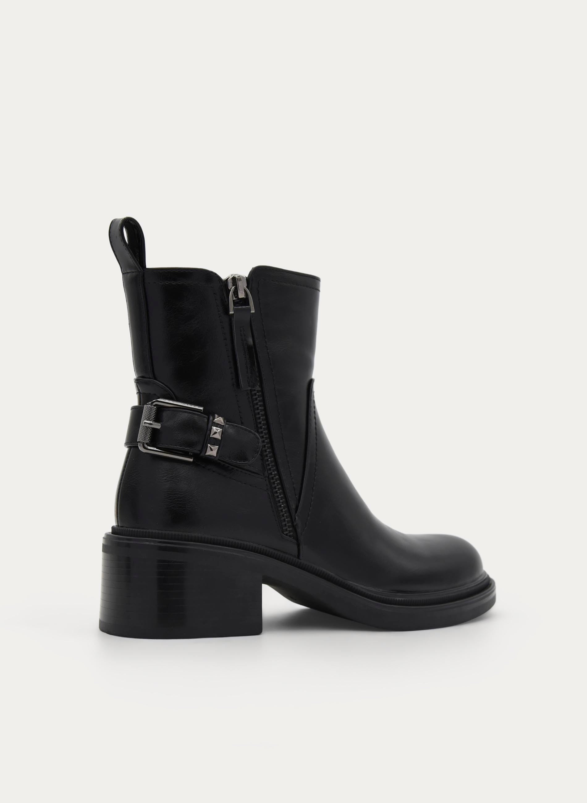 BLACK ANKLE BOOT WITH MEDIUM HEEL AND SIDE BUCKLE