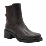BROWN ANKLE BOOTS WITH MEDIUM HEEL AND ELASTIC SIDES