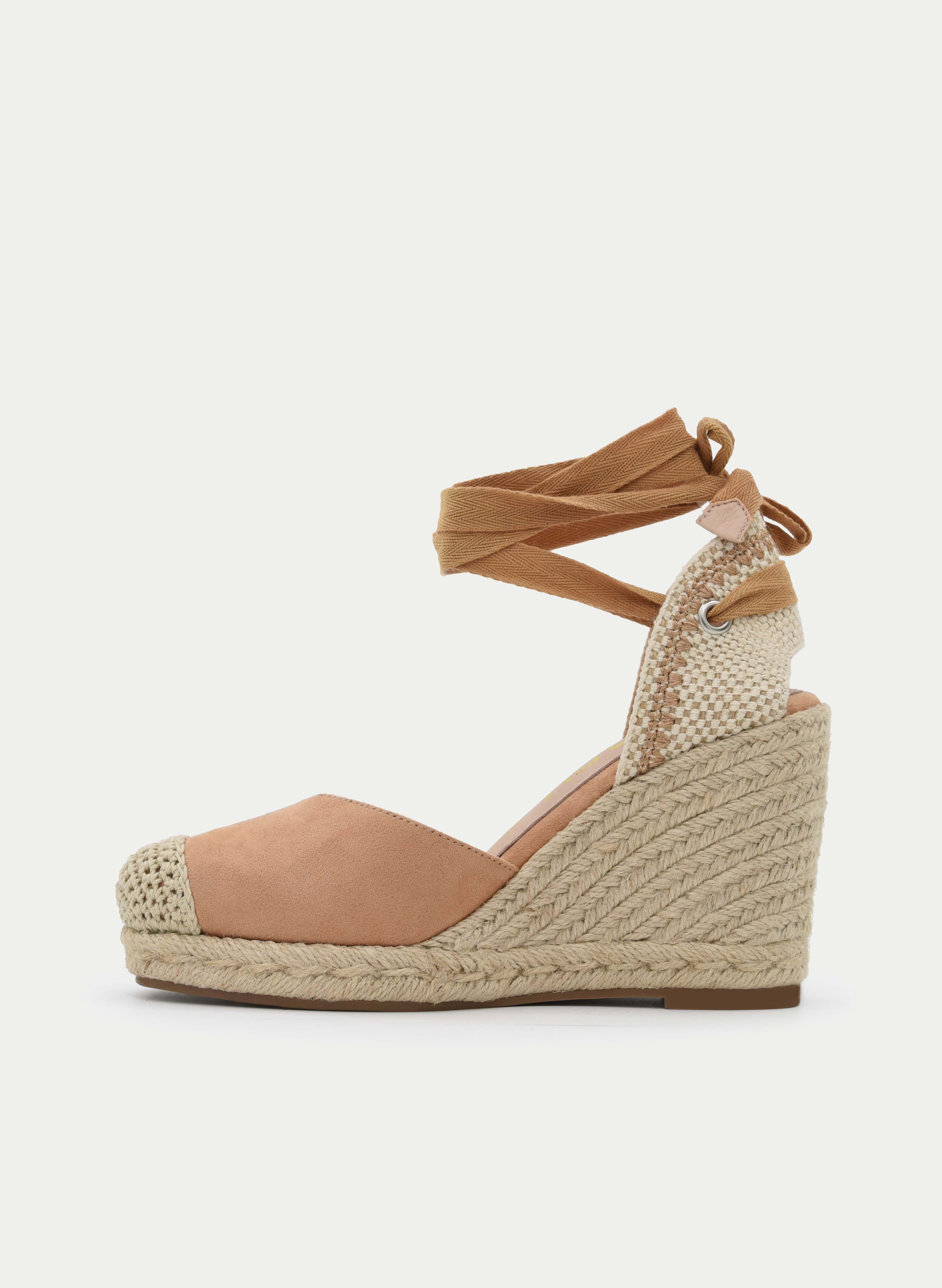 ALPARGATA CUÑA TAUPE CINTAS TOBILLERAS
