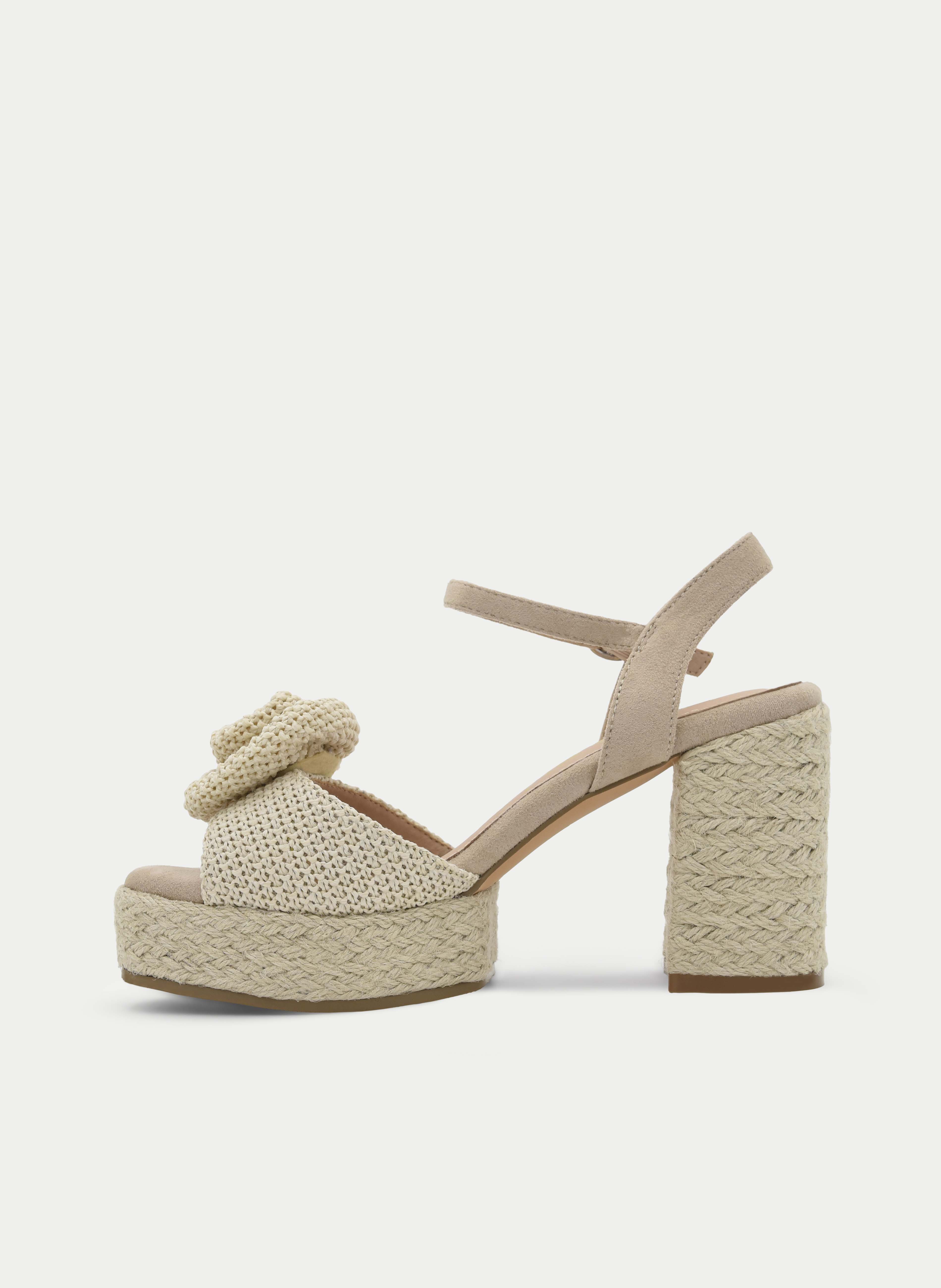 BEIGE JUTE FLOWER BLOCK HEEL SANDAL