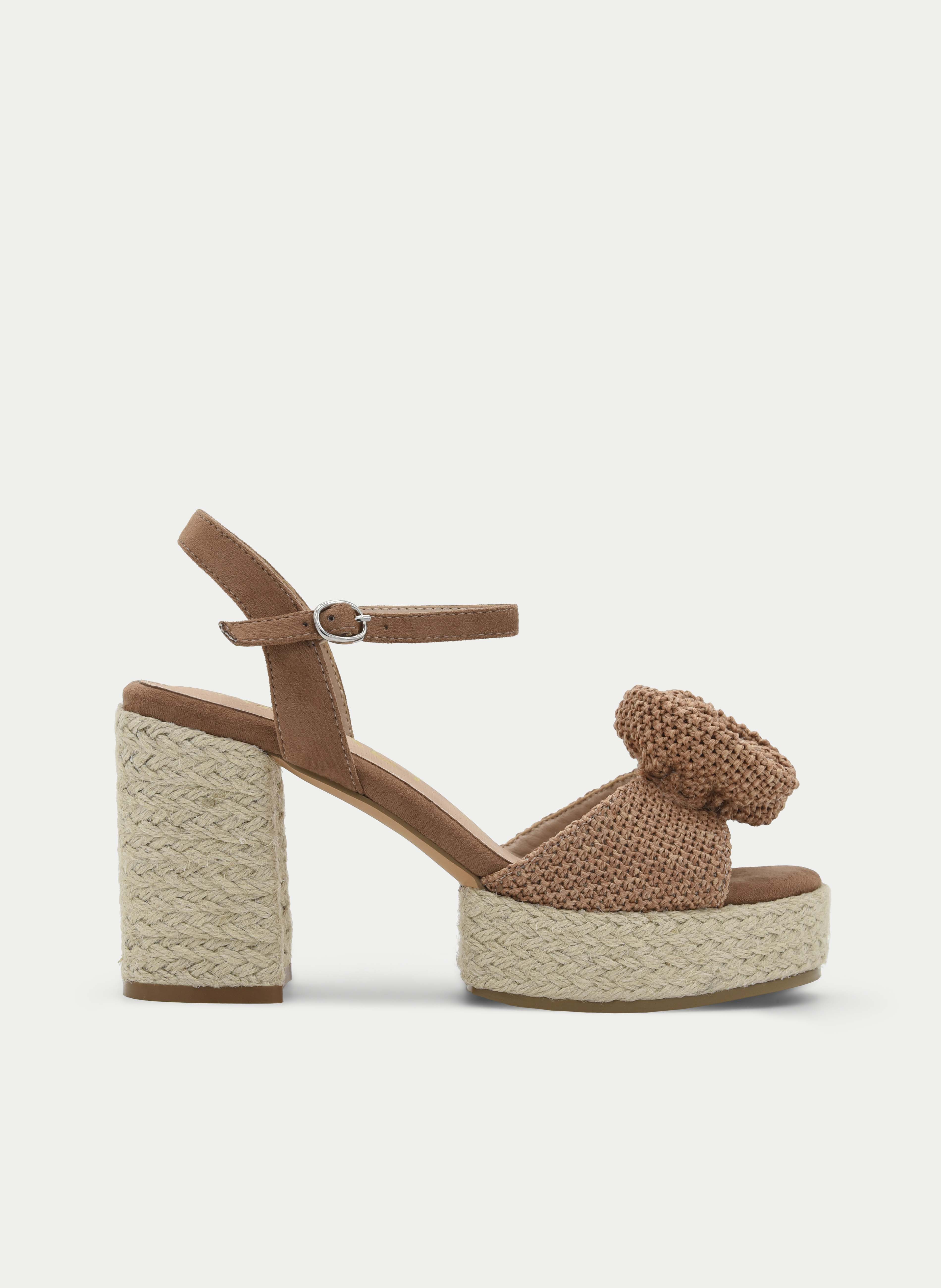 CAMEL JUTE FLOWER BLOCK HEEL SANDAL