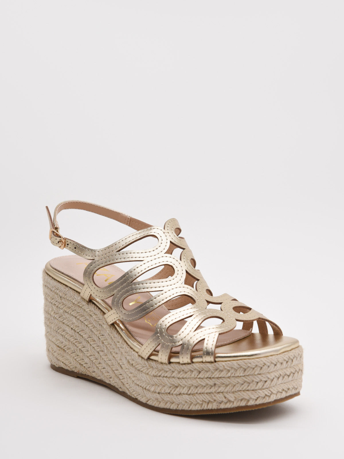 Sandalias doradas de cuña con tiras metalizadas