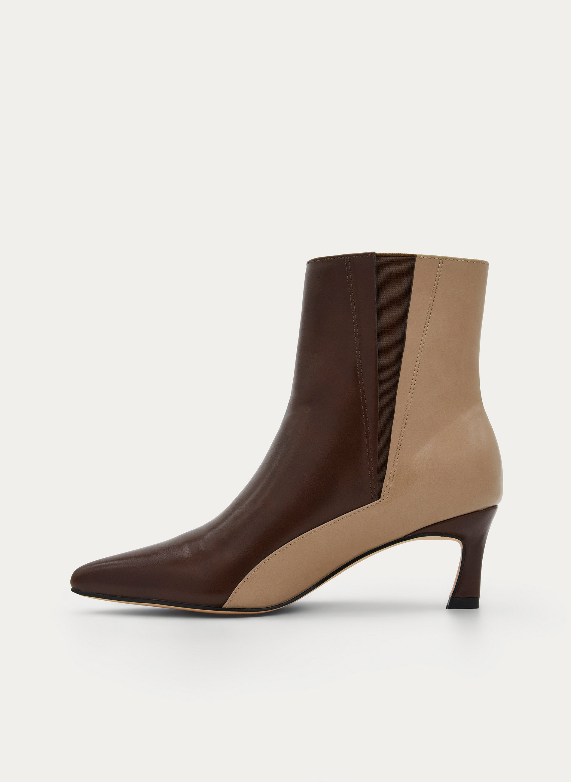 TWO-TONE BROWN ANKLE BOOTS WITH THIN HEEL AND ELASTIC