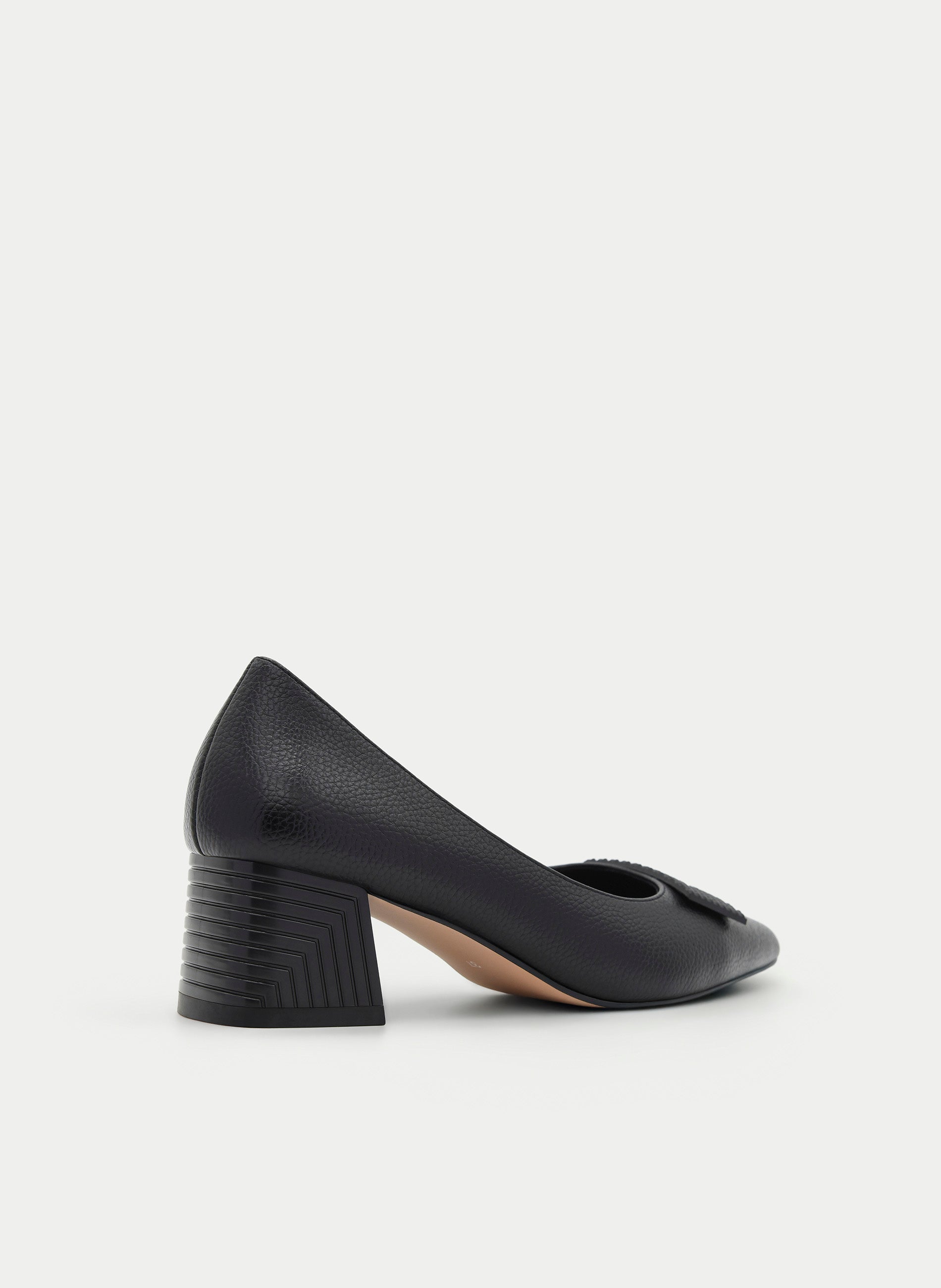 BLACK PUMP WITH GEOMETRIC HEEL AND ORNAMENT