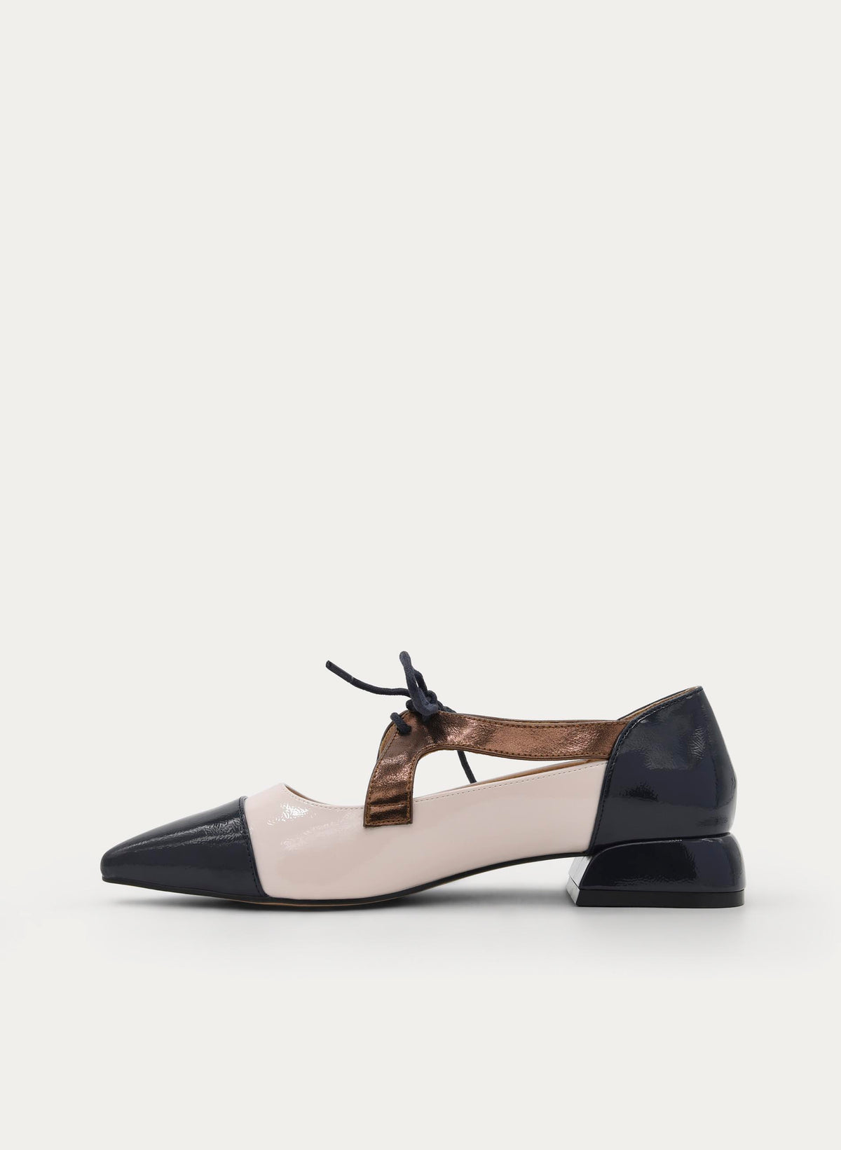 ZAPATO MARY JANE MARINO Y BEIGE TACÓN BAJO