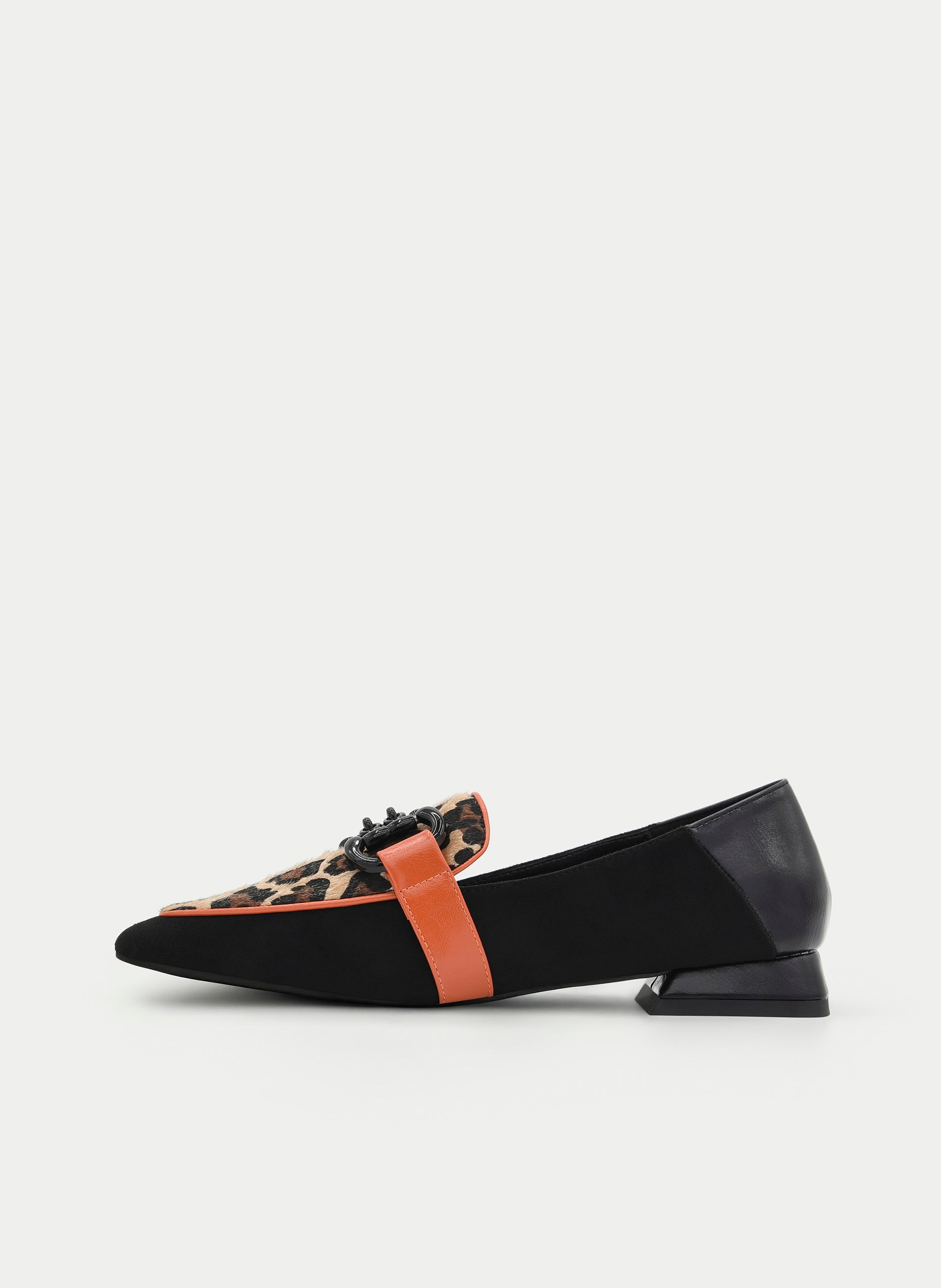 BLACK LOAFER AND ANIMAL PRINT WITH CHAIN