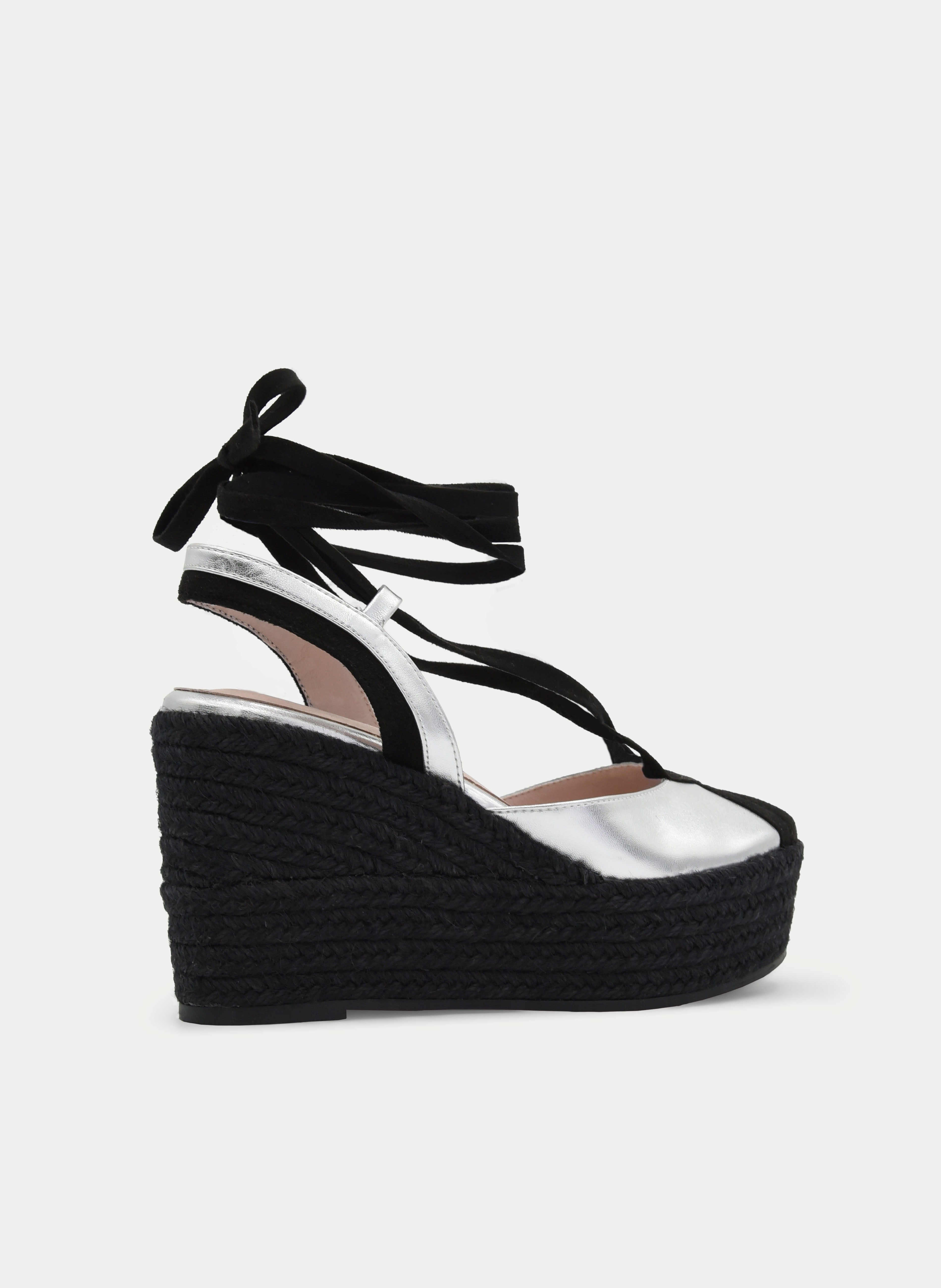 BLACK AND SILVER WEDGE SANDAL WITH TIE-UP