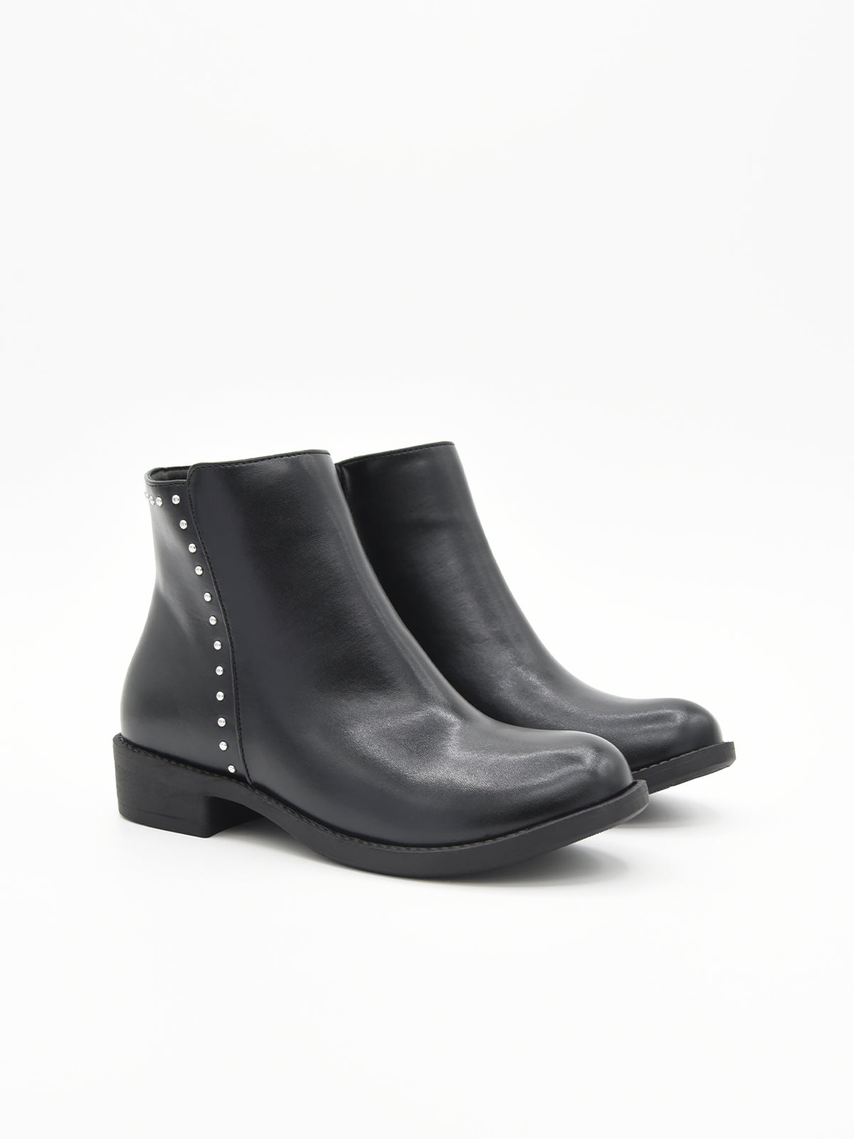 NYREX BLACK MINIMALIST BOOT WITH STUDS