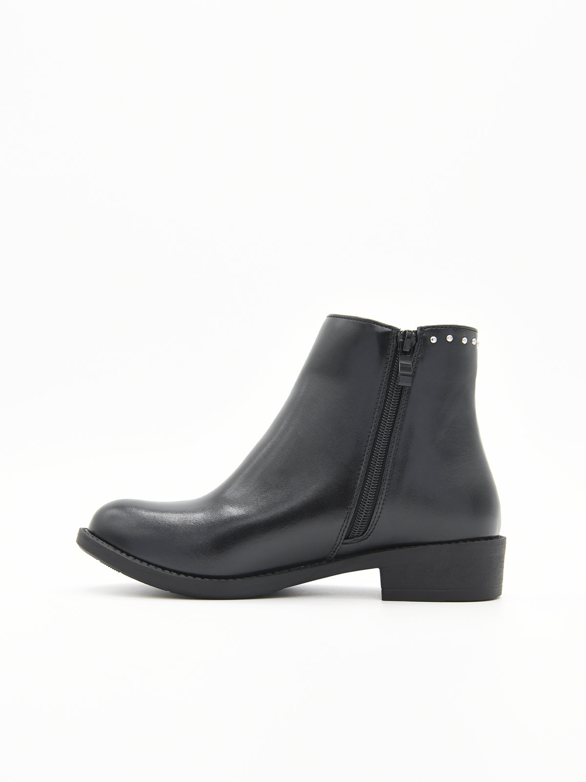 NYREX BLACK MINIMALIST BOOT WITH STUDS