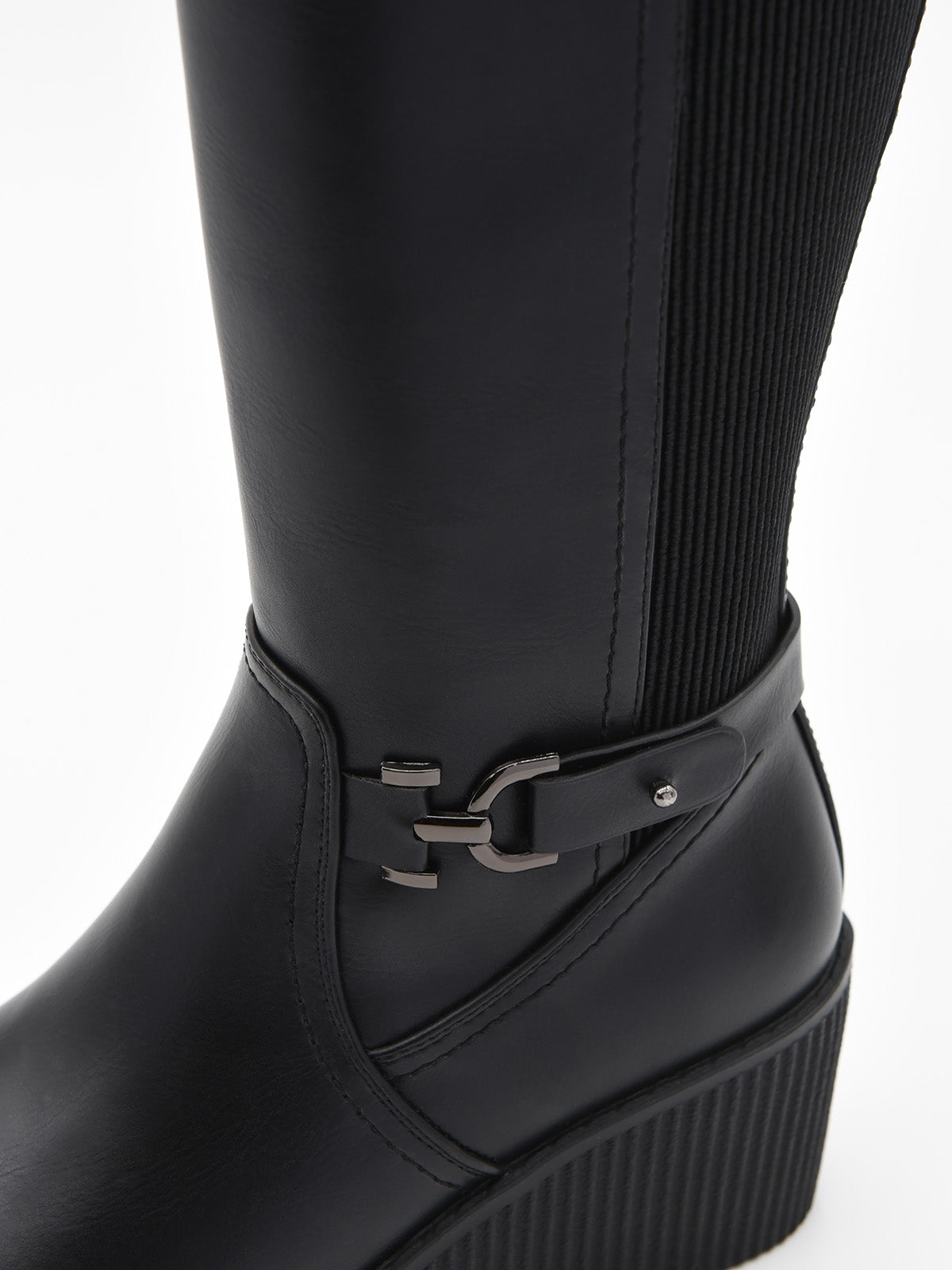 Black high-shaft wedge boot with buckle
