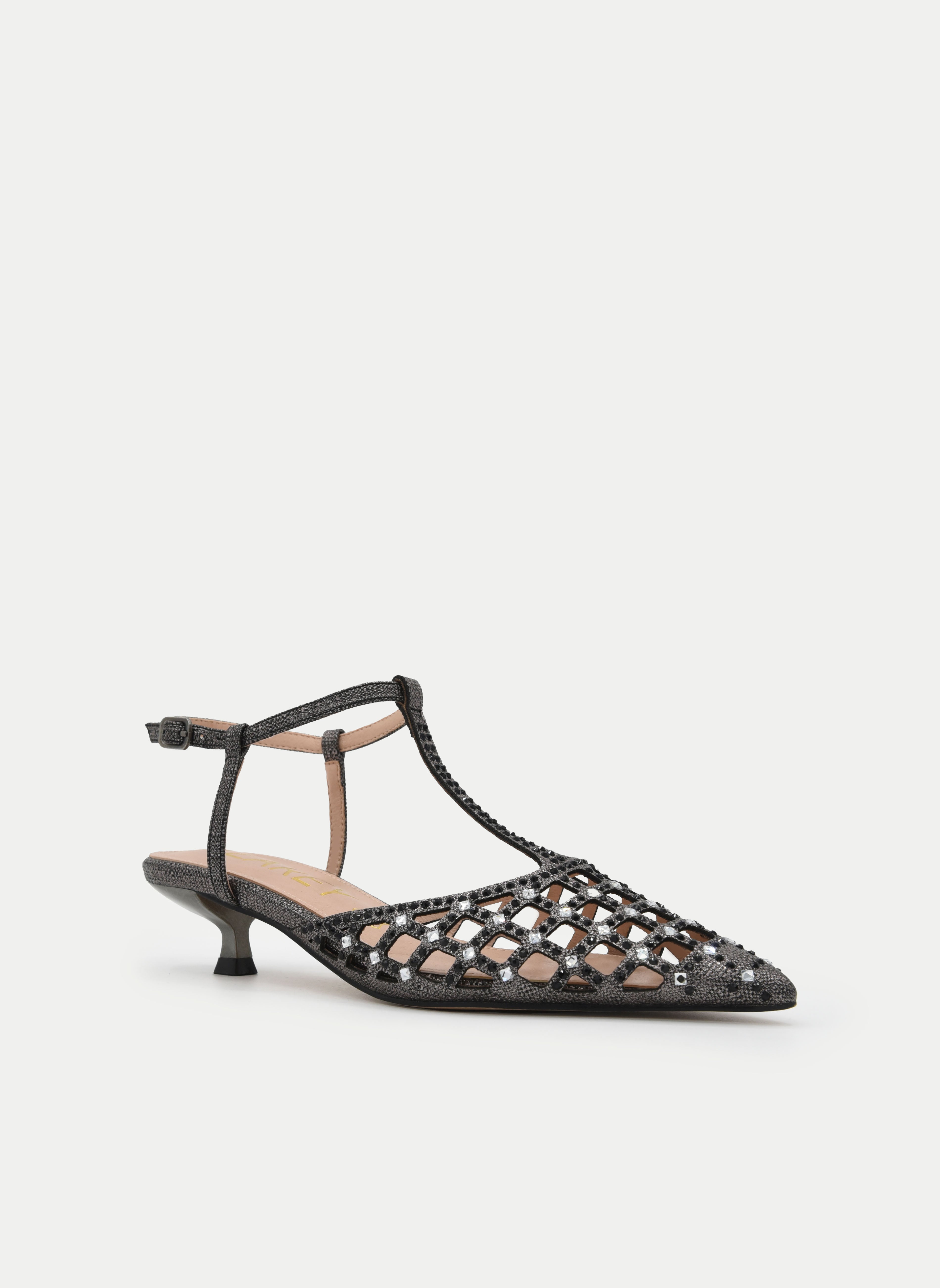 ZAPATOS NEGRO BRILLO TACÓN BAJO JOYA