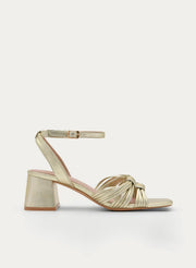 SANDALIA DORADA METALIZADA TACÓN ANCHO