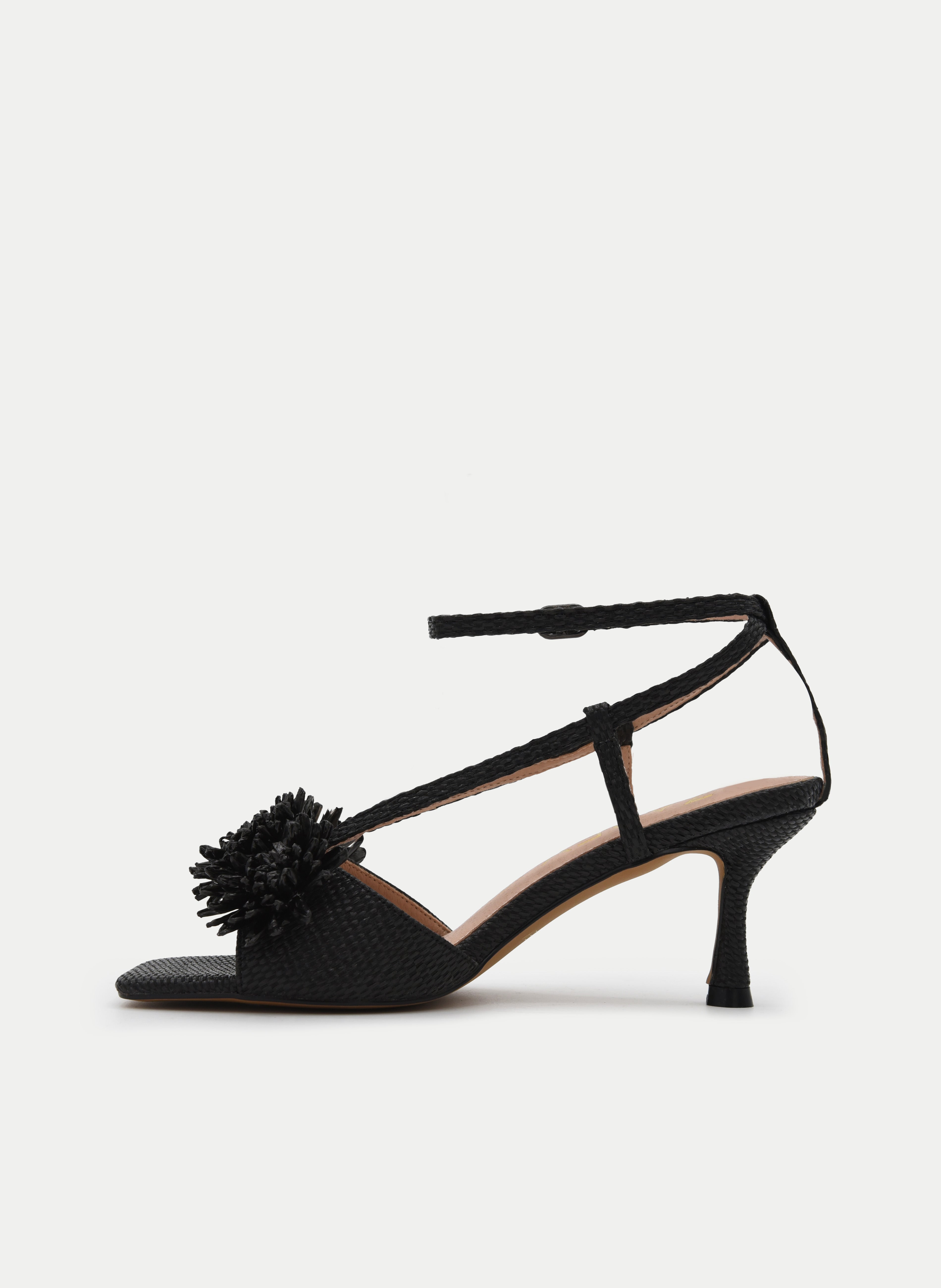 BLACK MEDIUM HEEL SANDALS WITH FLOWER
