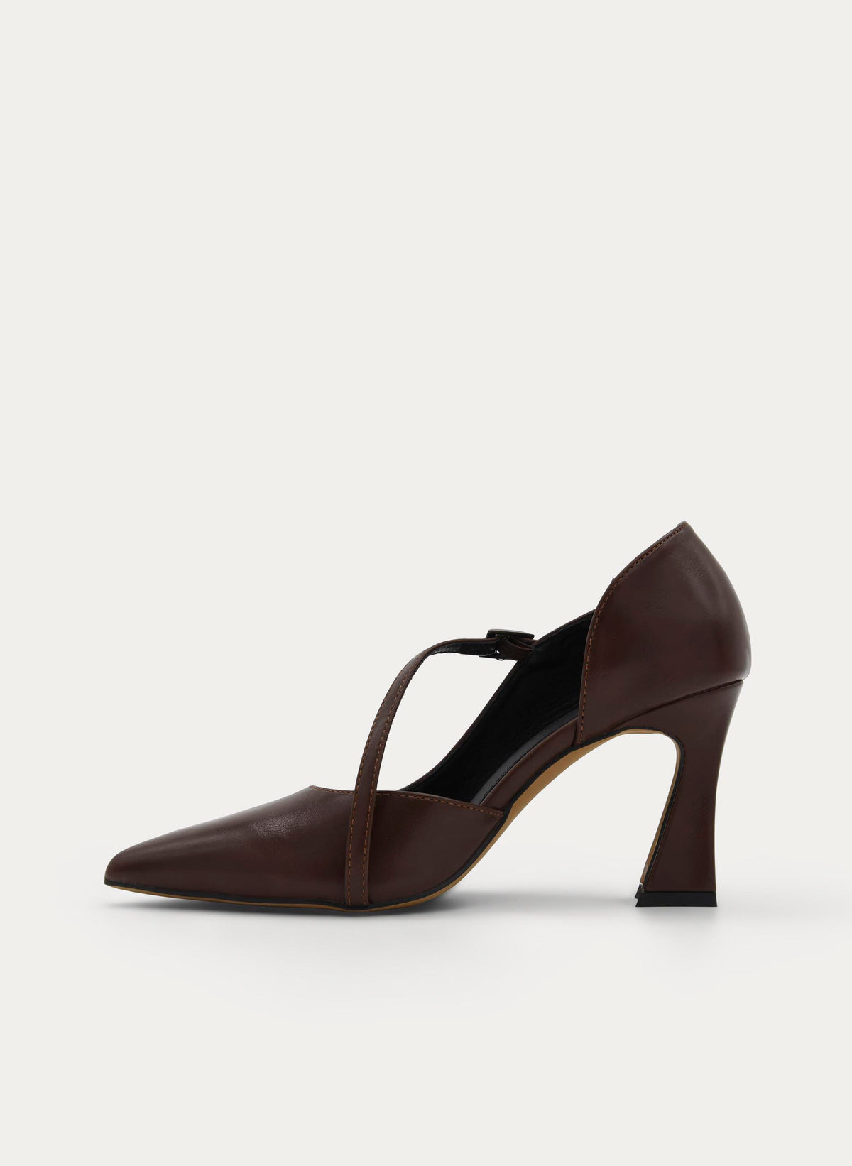 BROWN PUMP WITH BRACELET AND BLOCK HEEL