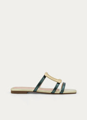 SANDALIA PLANA DORADA CON HEBILLA DECORATIVA