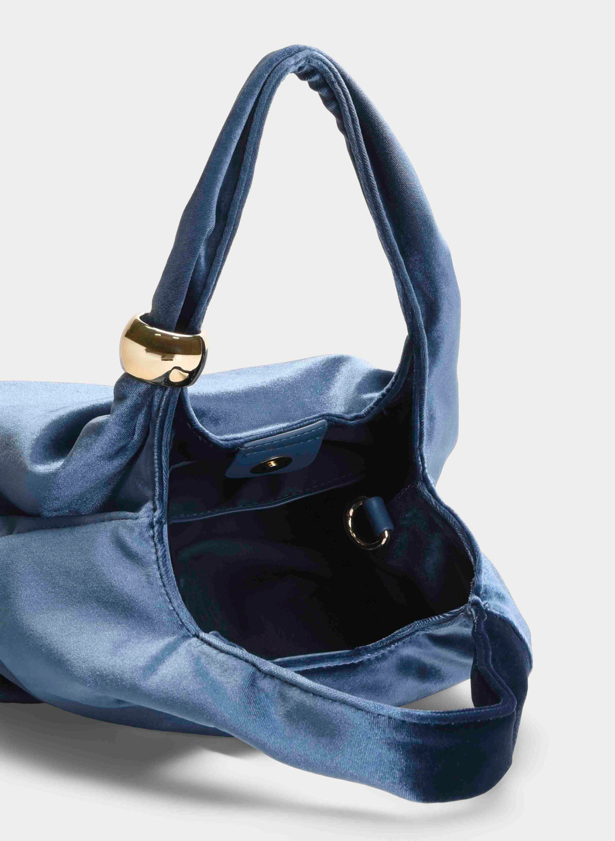 GRAY VELVET SHOULDER CHAIN PARTY BAG