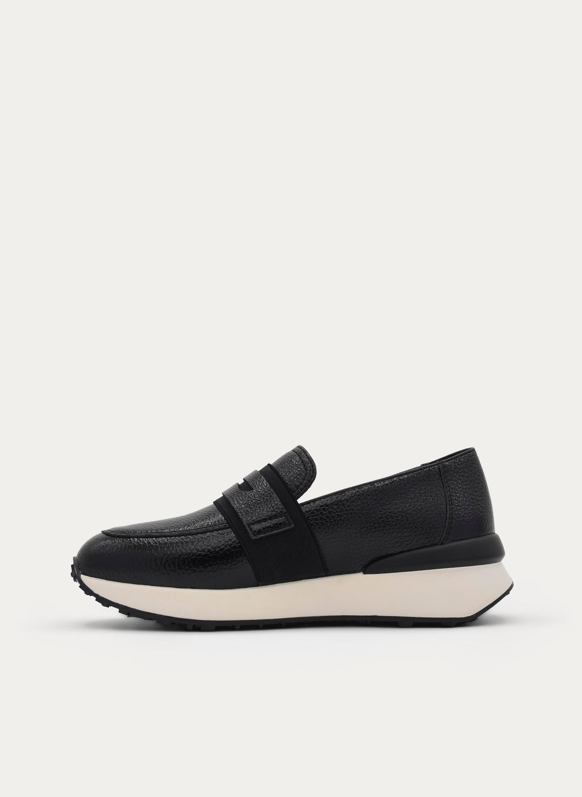 MOCASÍN NEGRO DEPORTIVO CUÑA ELÁSTICOS