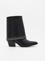 BOTÍN NEGRO CON POLAINA Y TACHAS