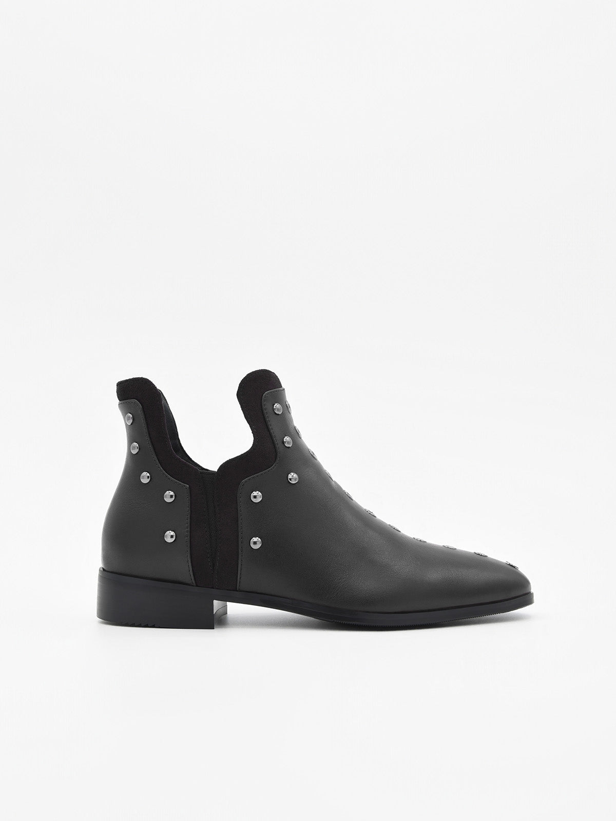 BOTÍN NEGRO CON TACHAS