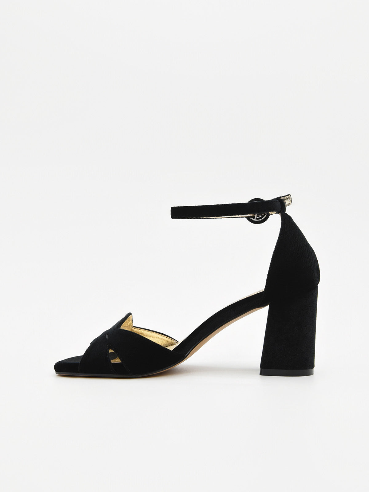 SANDALIA DE TERCIOPELO NEGRO ELEGANTE