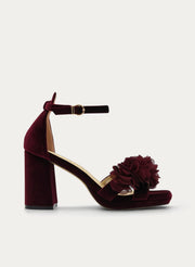 SANDALIAS CON PLATAFORMA EN TERCIOPELO BURDEOS CON FLORES Y TACÓN ANCHO