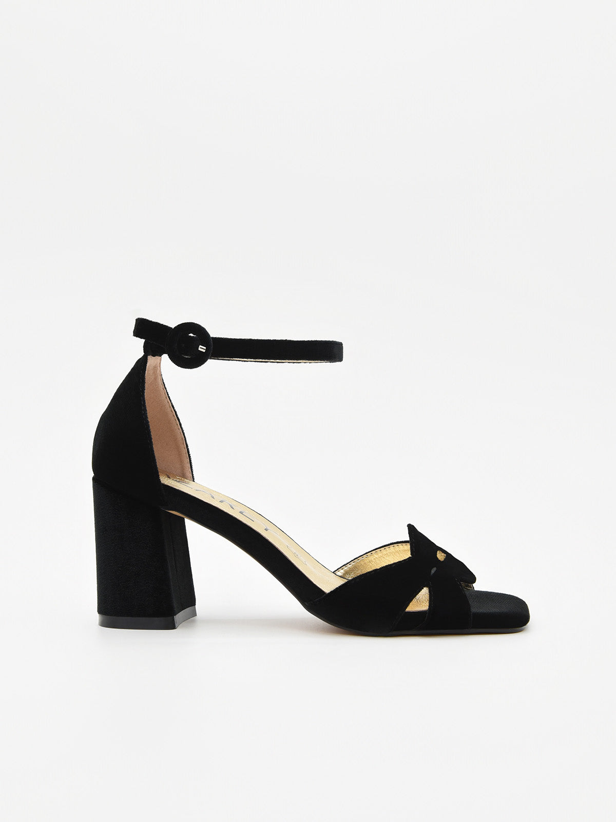 SANDALIA DE TERCIOPELO NEGRO ELEGANTE