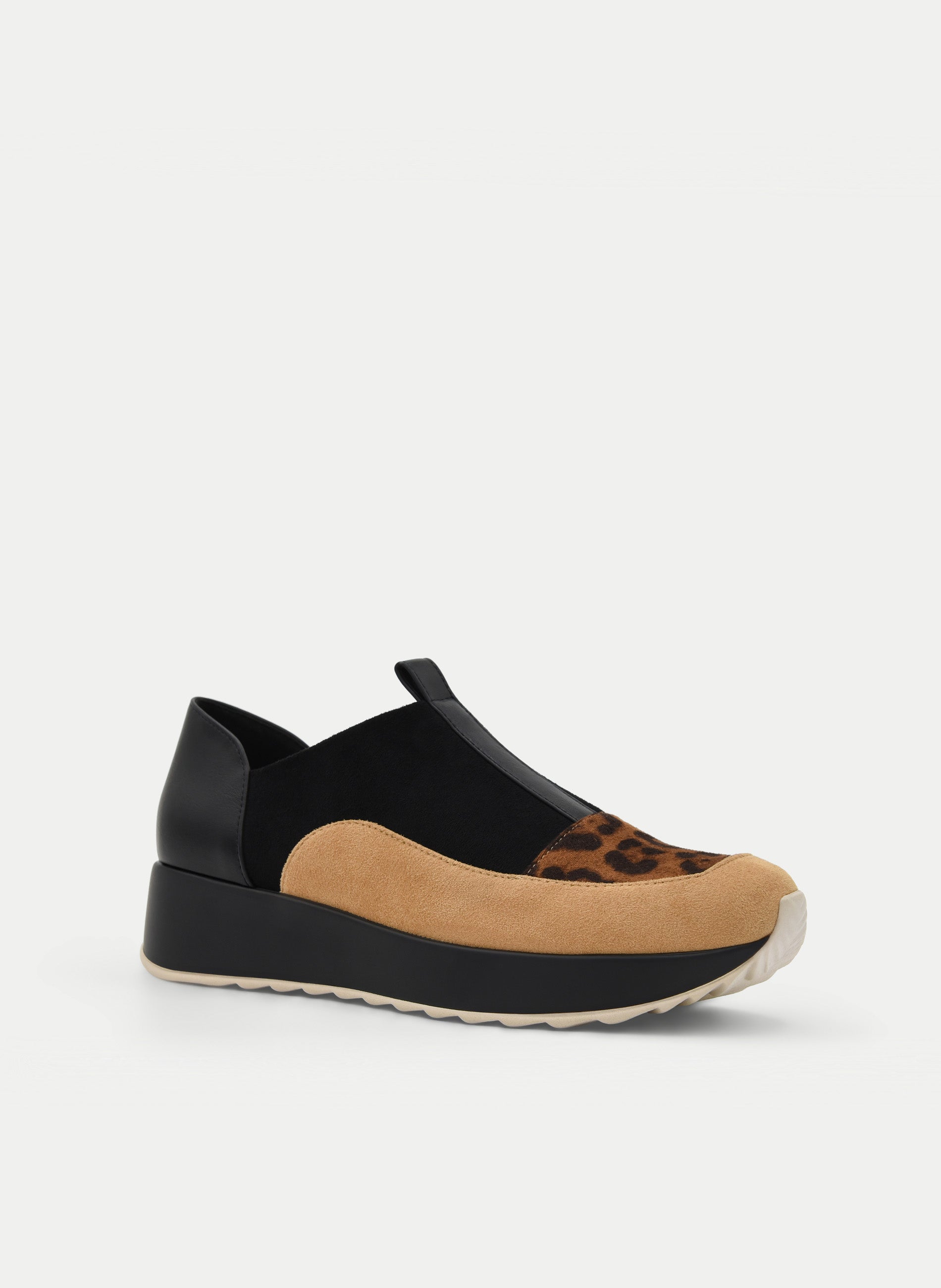 BLACK AND CAMEL COMFORT SHOE WITH ANIMAL PRINT DETAIL